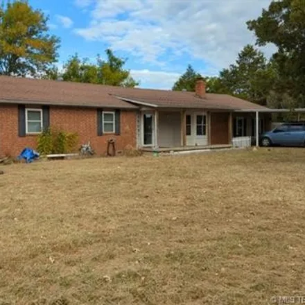 Buy this 3 bed house on 15051 North 253 Road in Okmulgee County, OK 74447