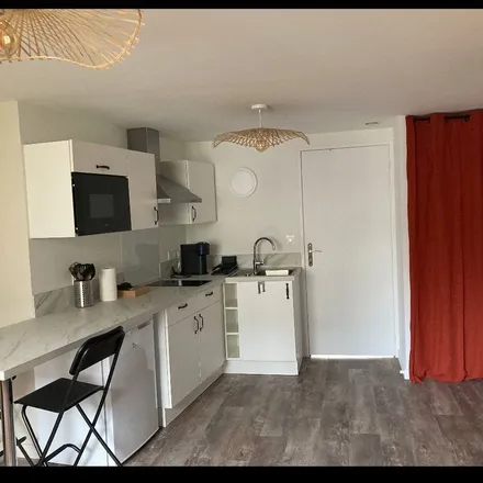 Rent this 1 bed apartment on 26 Rue Villevert in 86100 Châtellerault, France