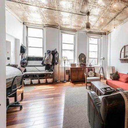 Rent this studio condo on 153 Chambers Street in New York, NY 10007
