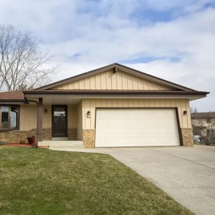 Buy this 3 bed house on 3118 West Thorncrest Drive in Franklin, WI 53132