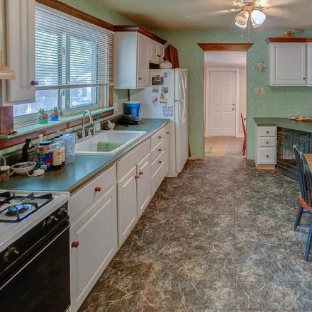 Image 7 - 313 Brookside Drive, Caseyville, Saint Clair County, IL 62232, USA - House for sale