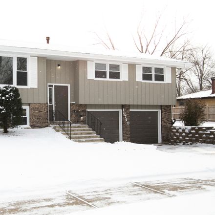 Rent this 3 bed house on 16740 Forest Avenue in Oak Forest, IL 60452