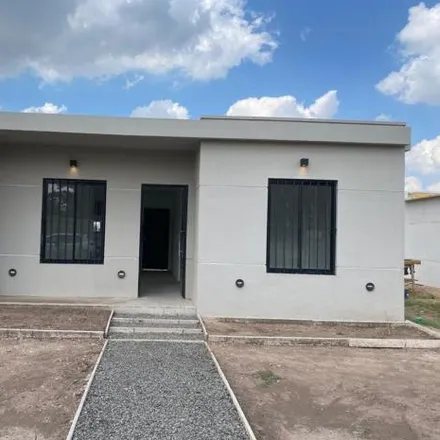 Buy this 2 bed house on España in Partido de Zárate, 2800 Zárate