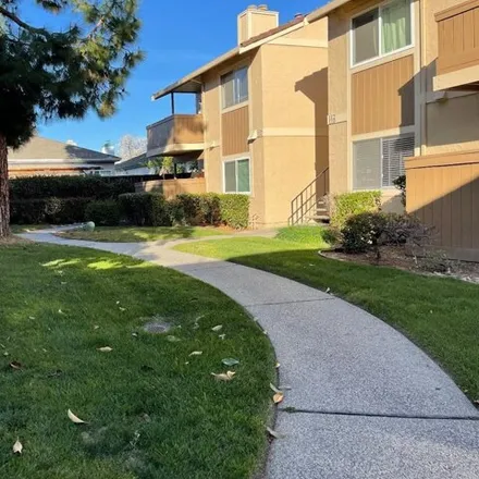 Image 1 - 138 Damsen Drive, San Jose, CA 95116, USA - Condo for sale