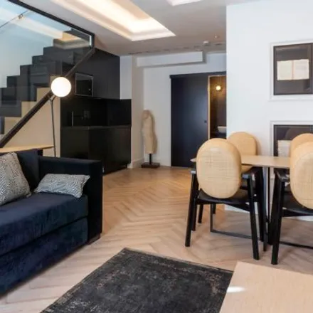 Rent this 3 bed apartment on Carrer del Pòpul in 46001 Valencia, Spain