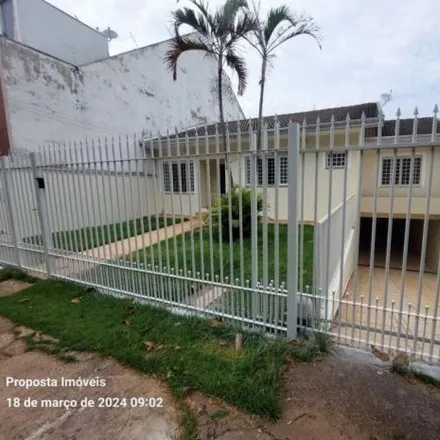 Rent this 3 bed house on Rua Alziro Segantin Filho in Jardim Alamar, Maringá - PR