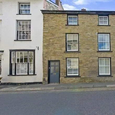 Buy this 3 bed townhouse on The Oxford Arms in Duke Street, Kington