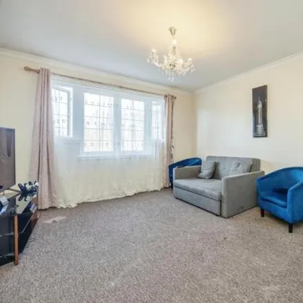 Image 3 - Burnvale, Livingston, EH54 6DQ, United Kingdom - Apartment for sale