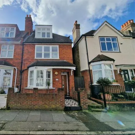 Buy this 4 bed duplex on Morgan Road in Bromley Park, London