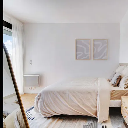 Image 1 - 1bis Rue Volta, 92800 Puteaux, France - Apartment for rent