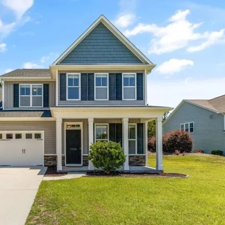Buy this 6 bed house on 7733 Champlain Dr in Wilmington, North Carolina