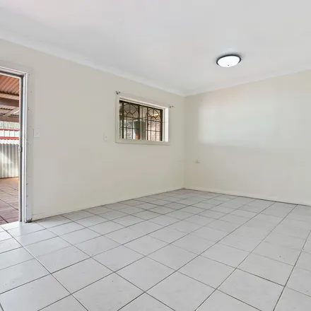 Image 5 - Karingal Street, Kingsgrove NSW 2208, Australia - Apartment for rent