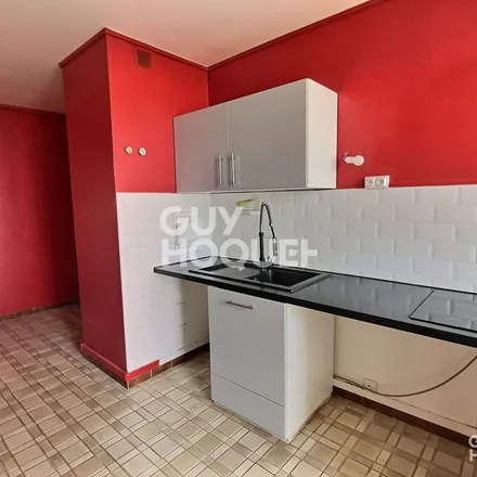 Rent this 5 bed apartment on N 118 in 92360 Meudon, France