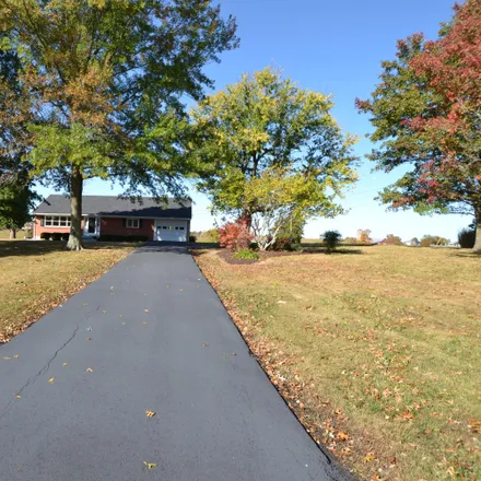 Image 2 - 850 Perryville Road, Harrodsburg, KY 40330, USA - House for sale