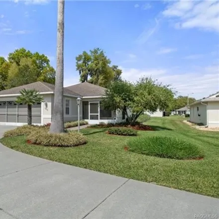 Buy this 3 bed house on 3601 East Egret Cove Court in Citrus County, FL 34442