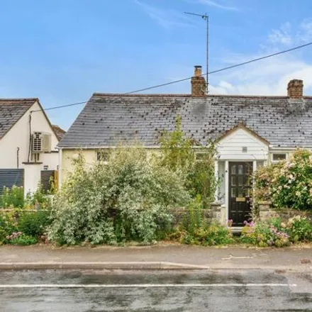 Image 1 - Crawley Road, Witney, Oxfordshire, Ox28 - House for sale