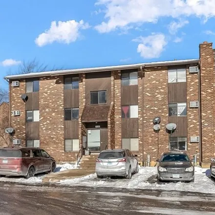 Rent this 2 bed condo on unnamed road in Woodridge, IL 60532