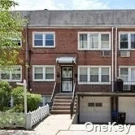 Image 5 - 21-32 Clintonville Street, New York, NY 11357, USA - Apartment for rent