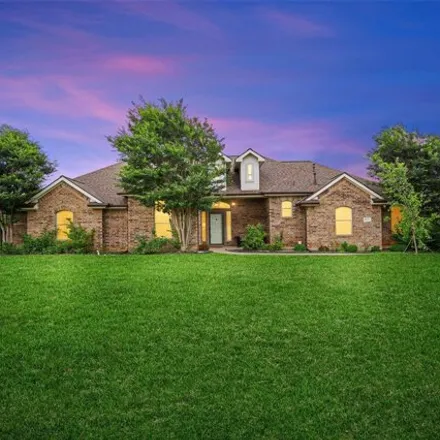 Buy this 5 bed house on 4053 Glenwood Drive in Joshua, TX 76058