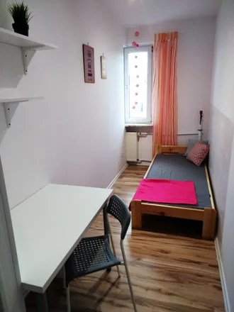 Rent this 8 bed room on Symfonii 4 in 02-787 Warsaw, Poland