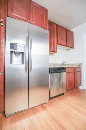 Rent this 3 bed apartment on 4919 N Damen