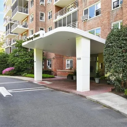 Buy this 1 bed condo on Henry Hudson Parkway in New York, NY 10463