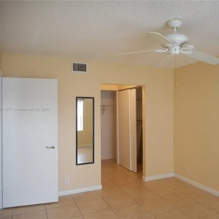 Image 9 - Abbey Road, Palm Beach County, FL 33415, USA - Condo for rent