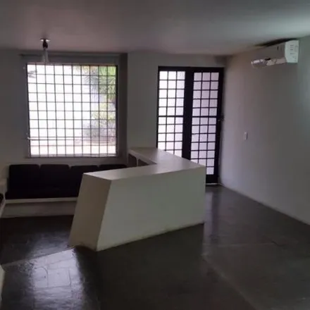 Rent this studio house on Alameda Doutor Octávio Pinheiro Brisola in Jardim Infante Dom Henrique, Bauru - SP