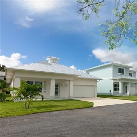 Image 5 - 1900 Northeast Dixie Highway, Jensen Beach, FL 34957, USA - House for sale