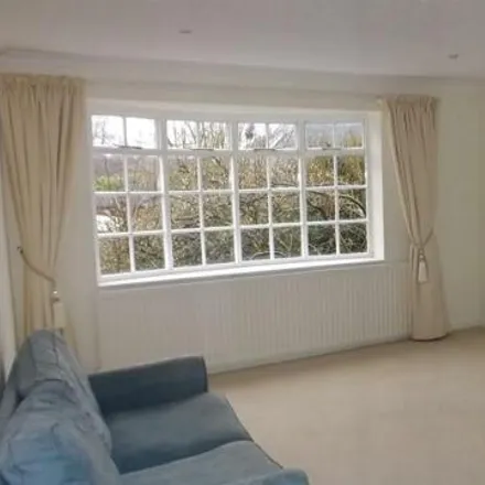 Image 3 - 2 Styvechale Avenue, Coventry, CV5 6DX, United Kingdom - Room for rent