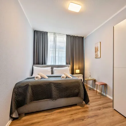 Rent this 2 bed apartment on Plauen (Vogtl) Oberer Bahnhof in Vorplatz Oberer Bahnhof, 08525 Plauen