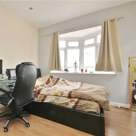 Rent this 4 bed house on Dream Cut Barbers in 7 Madrid Road, Guildford