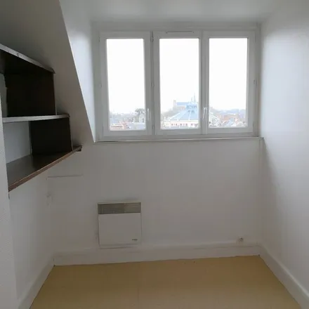 Image 1 - Amiens, Somme, France - Apartment for rent