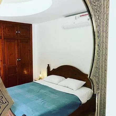 Rent this 3 bed house on FibreDust Spain in Avenida de la Infanta Cristina, 296