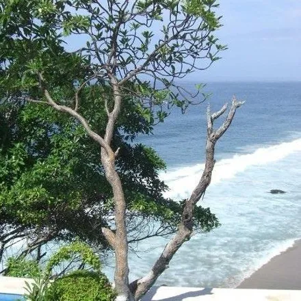 Buy this 5 bed house on Calle La Ceiba in 39300 Acapulco, GRO
