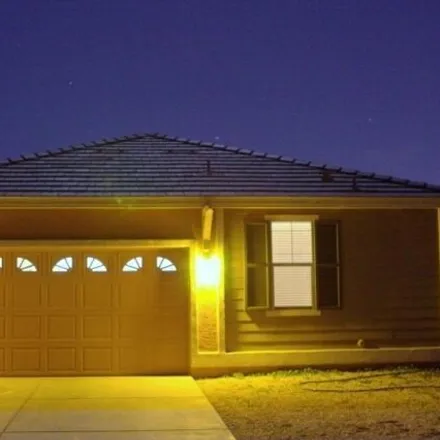 Rent this 3 bed house on 18904 North 43rd Way in Phoenix, AZ 85050
