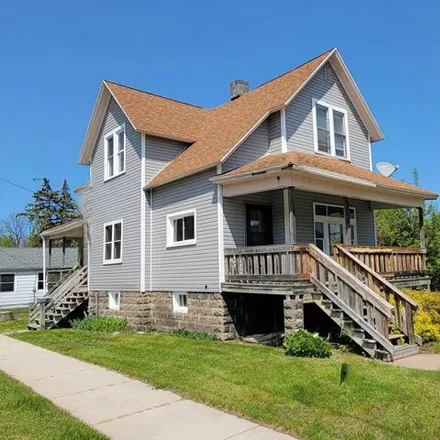 Buy this 4 bed house on 796 12th Avenue in Menominee, MI 49858