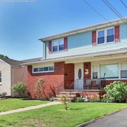 Rent this 4 bed house on 324 Kingsland Avenue in Lyndhurst, NJ 07071