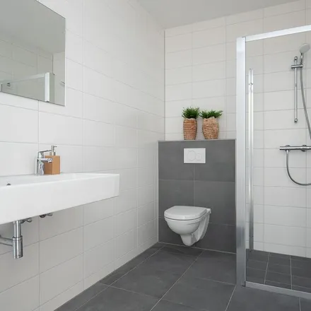 Rent this 1 bed apartment on B.P. van Verschuerstraat 73 in 6828 ZZ Arnhem, Netherlands