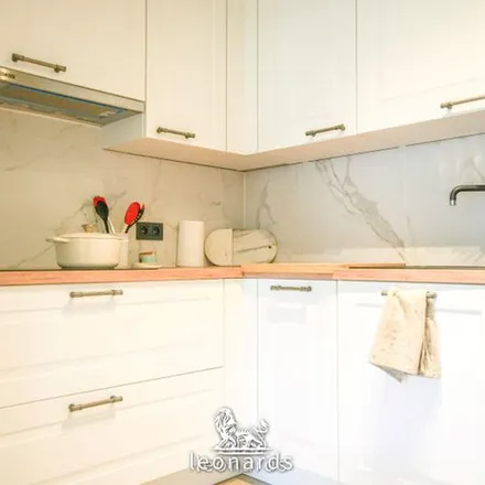Rent this 1 bed apartment on Overleiestraat 69 in 8530 Harelbeke, Belgium
