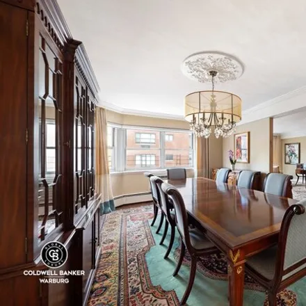 Image 3 - 120 East 81st Street, New York, NY 10028, USA - Apartment for sale