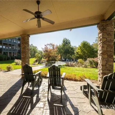 Buy this 1 bed condo on Beaucatcher House Condominiums in 9 Kenilworth Knoll, Asheville