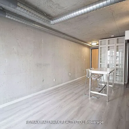 Image 3 - The Curve Condos, 170 Sudbury Street, Old Toronto, ON M6J 0A1, Canada - Apartment for rent