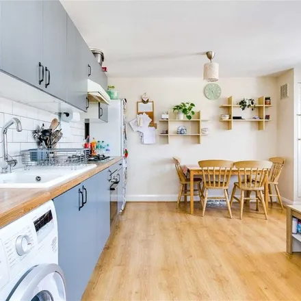 Rent this 2 bed apartment on Tooting High Street in London, SW17 0RR