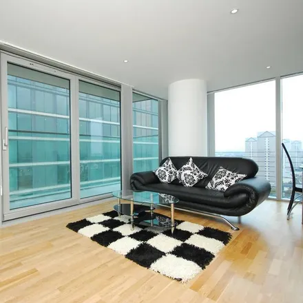 Rent this 2 bed apartment on Marsh Wall in Canary Wharf, London