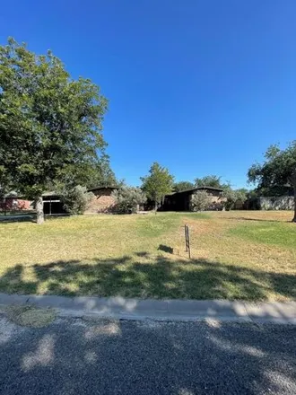 Buy this 4 bed house on 236 Rio Vista Street in San Angelo, TX 76904