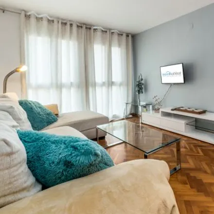Rent this 4 bed apartment on Les Corts in Carrer del Comte de Trénor, 46003 Valencia