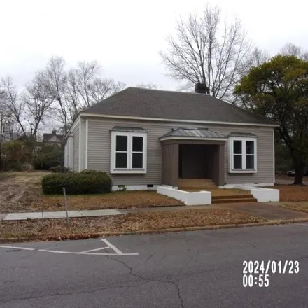 Buy this 3 bed house on 227 North 13th Street in Columbus, MS 39701