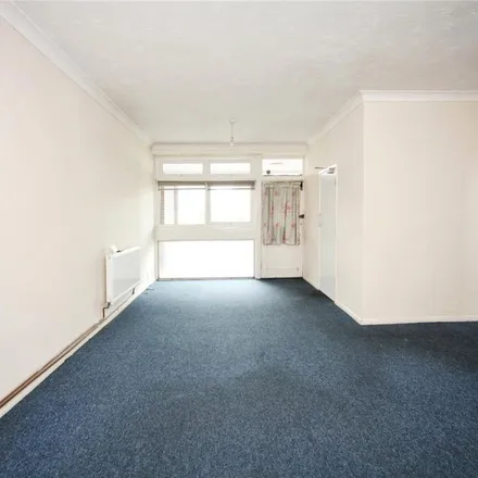 Image 5 - Coral, Bedford Square, Bedford Square, Houghton Regis, LU5 5ES, United Kingdom - Apartment for rent