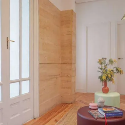 Rent this 7 bed apartment on Perfumería Primor in Calle de Goya, 22